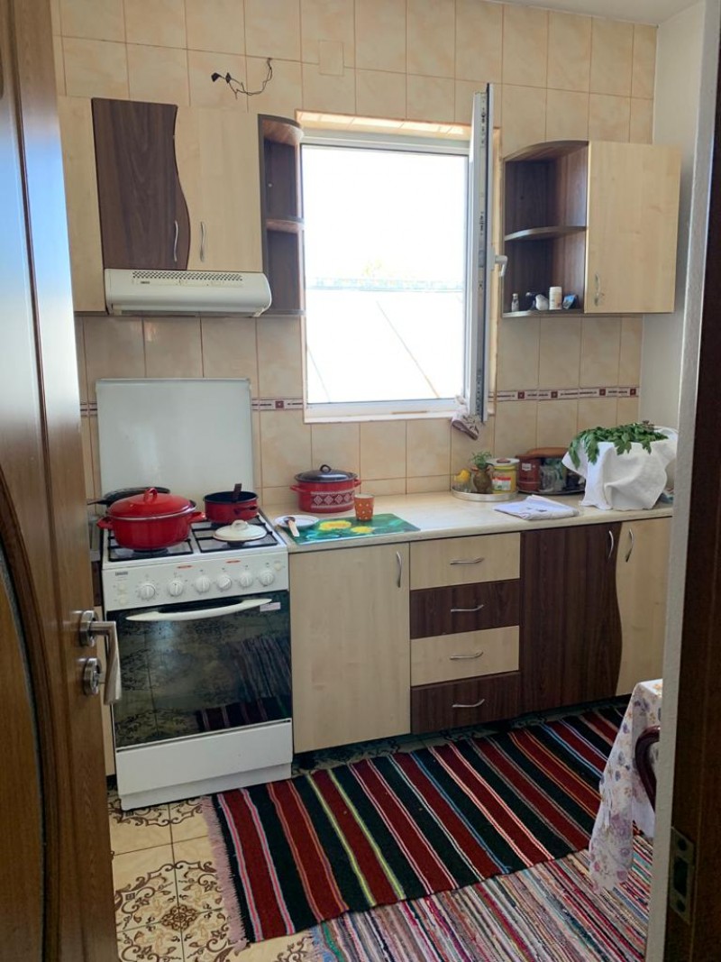 Apartament cu 3 camere cu intrare separata